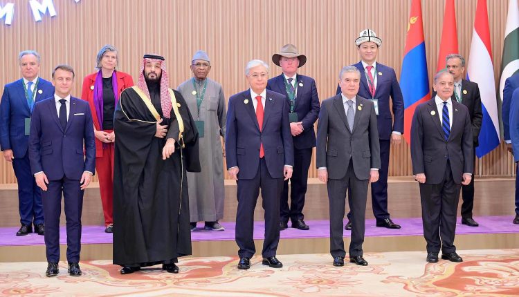 پانی کی کمی دنیا کا سب سے بڑا مسئلہ ہے، حل کیلئے مشترکہ کاوشوں کی ضرورت ہے، وزیراعظم